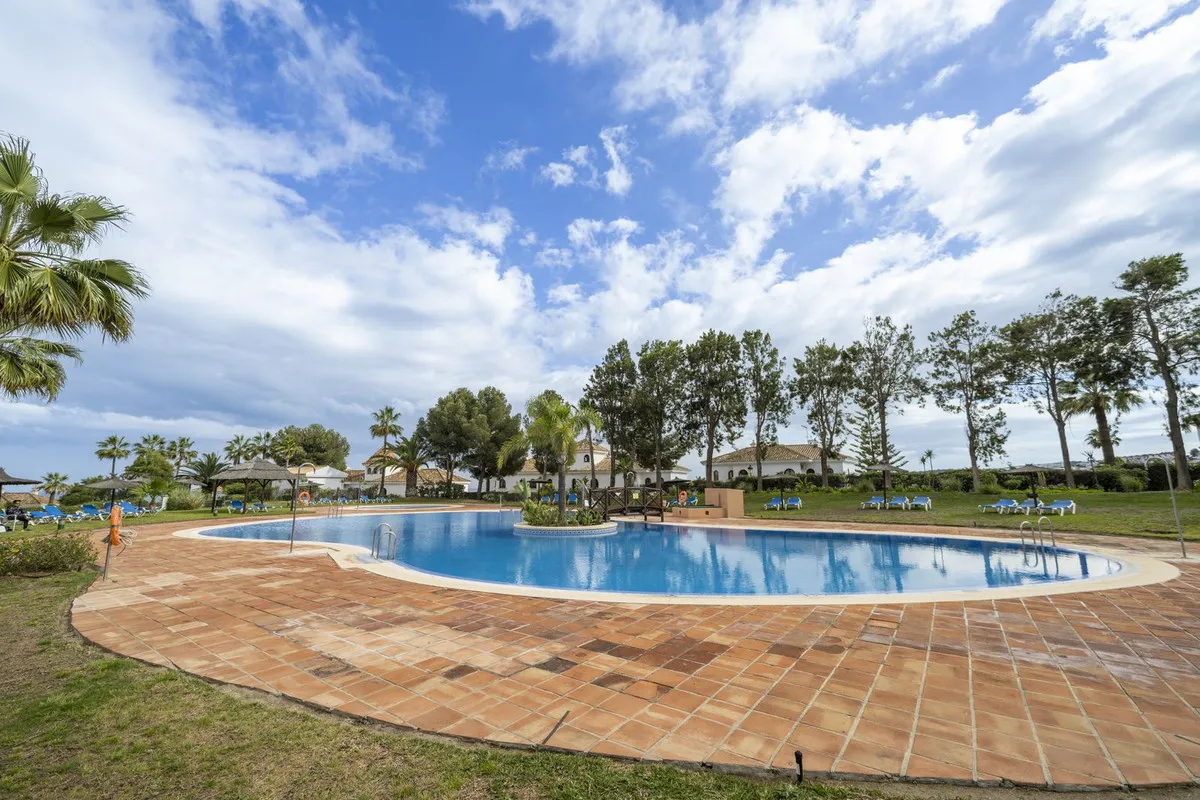 e9280996-bd4f-476c-be31-e792b6832562