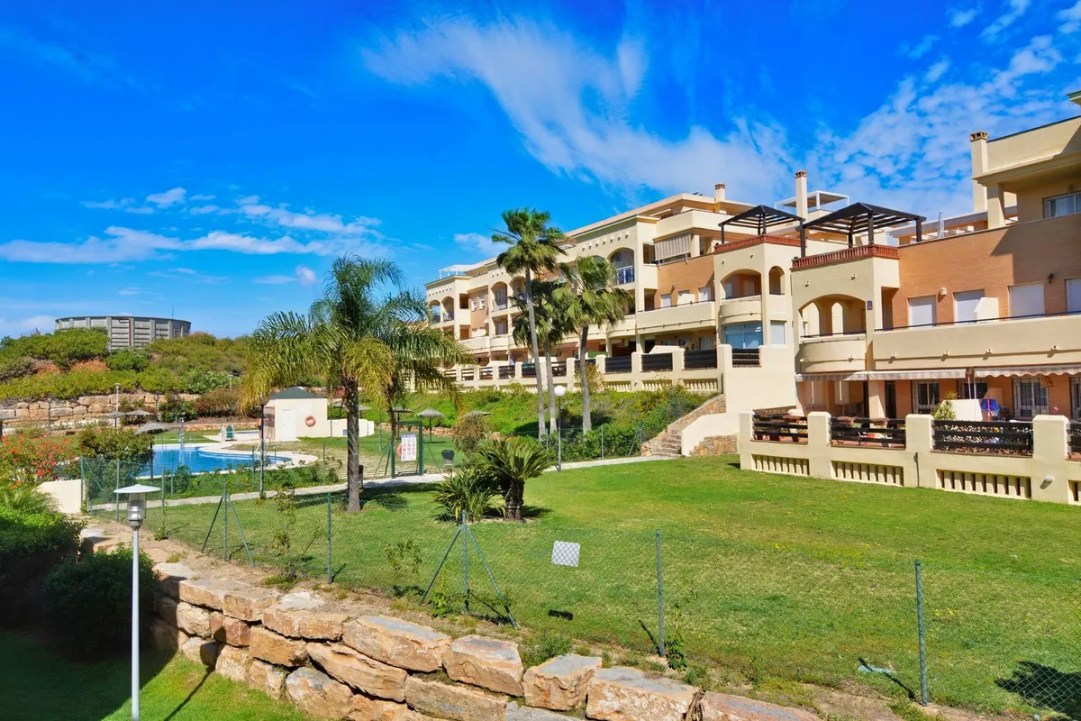 a65bf42f-b3a9-4fec-9257-c902d0955cf7