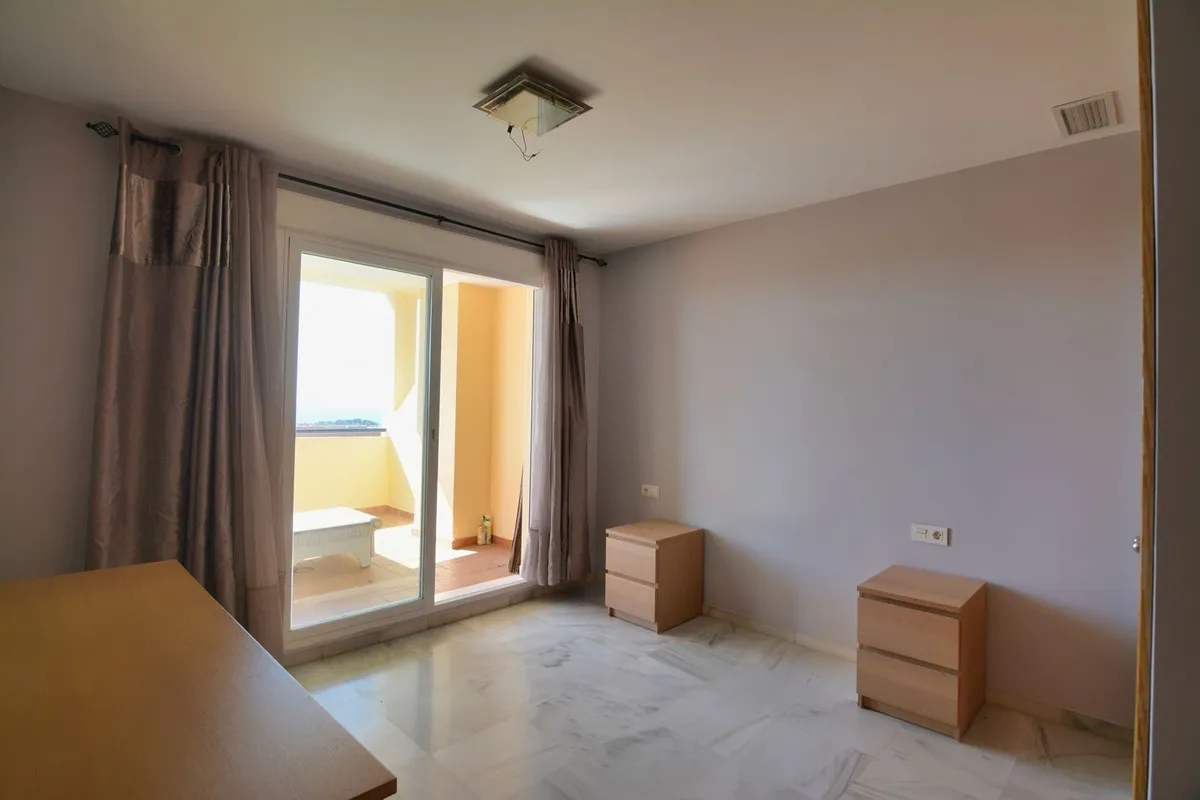 b796cb93-01b0-4776-af12-91a7223805f4