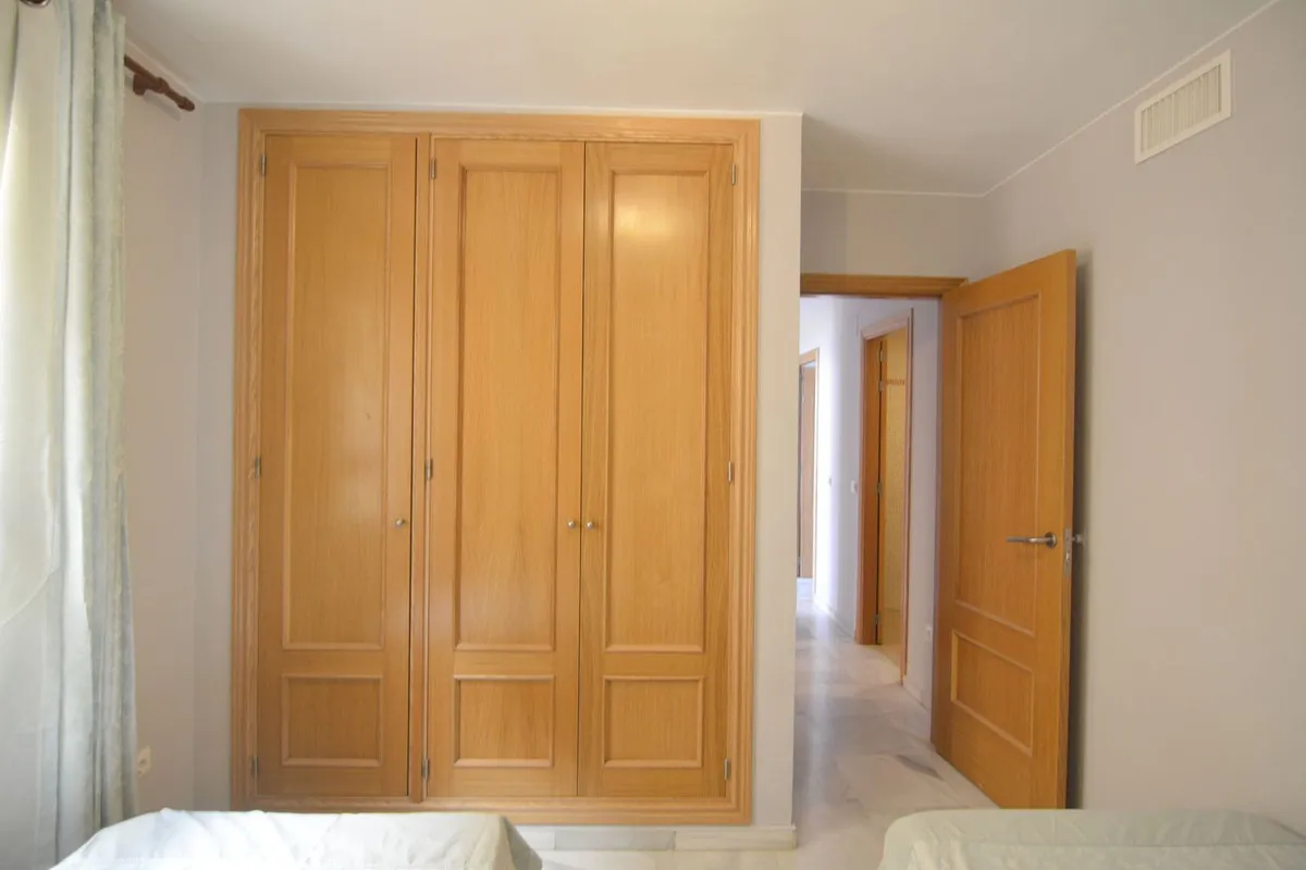 c21f4f41-4cb8-47eb-b66a-4961280f412c