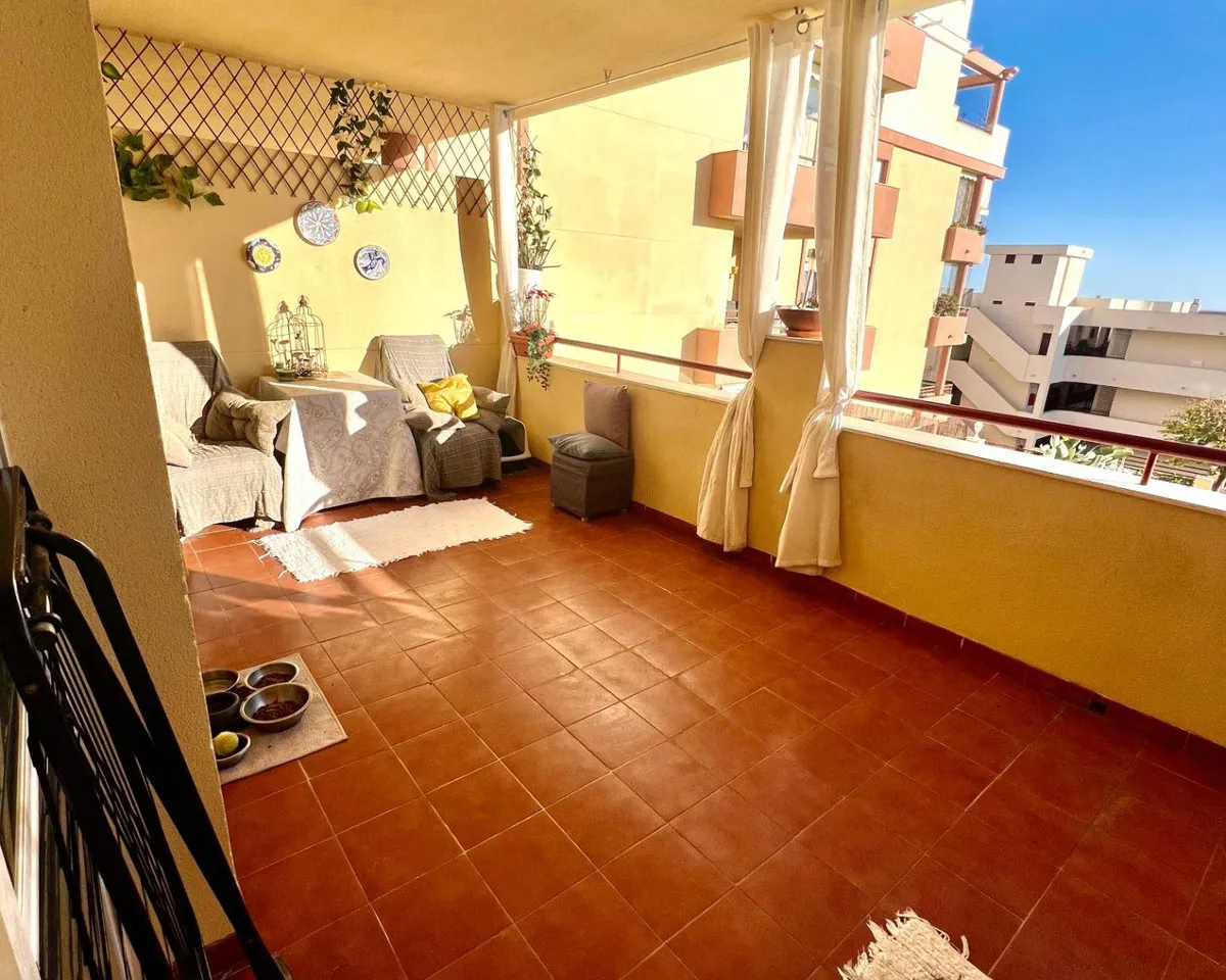 8b649733-bee7-4d94-b579-643bf9ae1d91