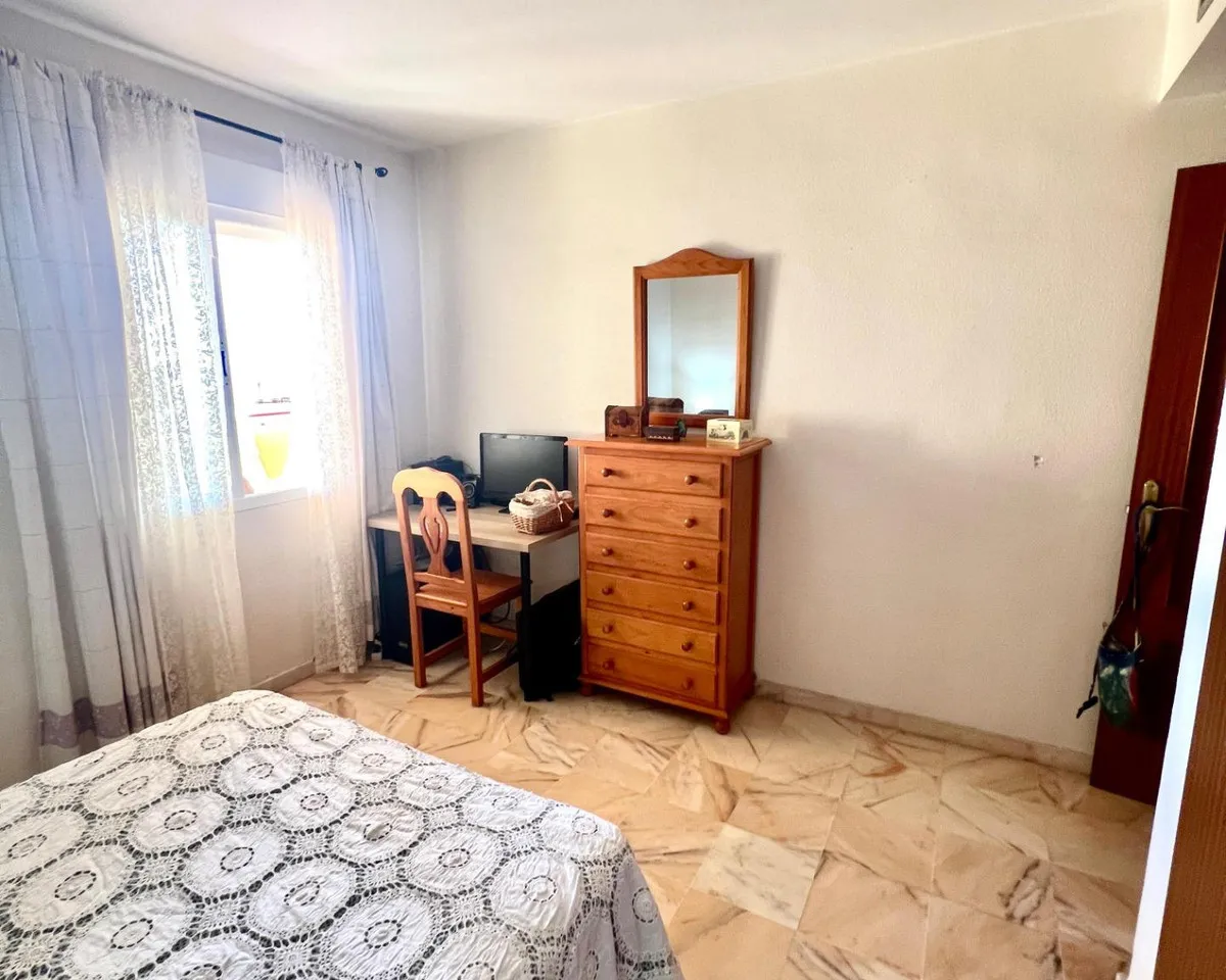 c5aa32fc-507a-4d71-a79e-a812c8880165