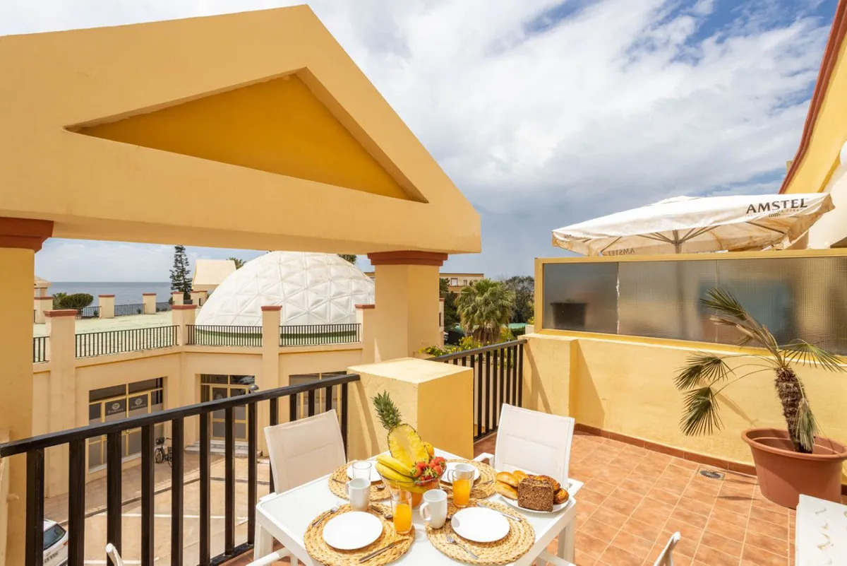 305b5a73-a0cc-4fb7-b594-9319bb896588