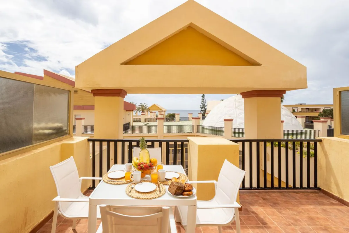 3932435d-fb8c-41da-949c-7946f46a0e16