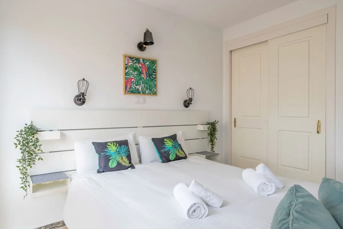 906bdeec-4465-40c5-a86e-aff5543d3c0d