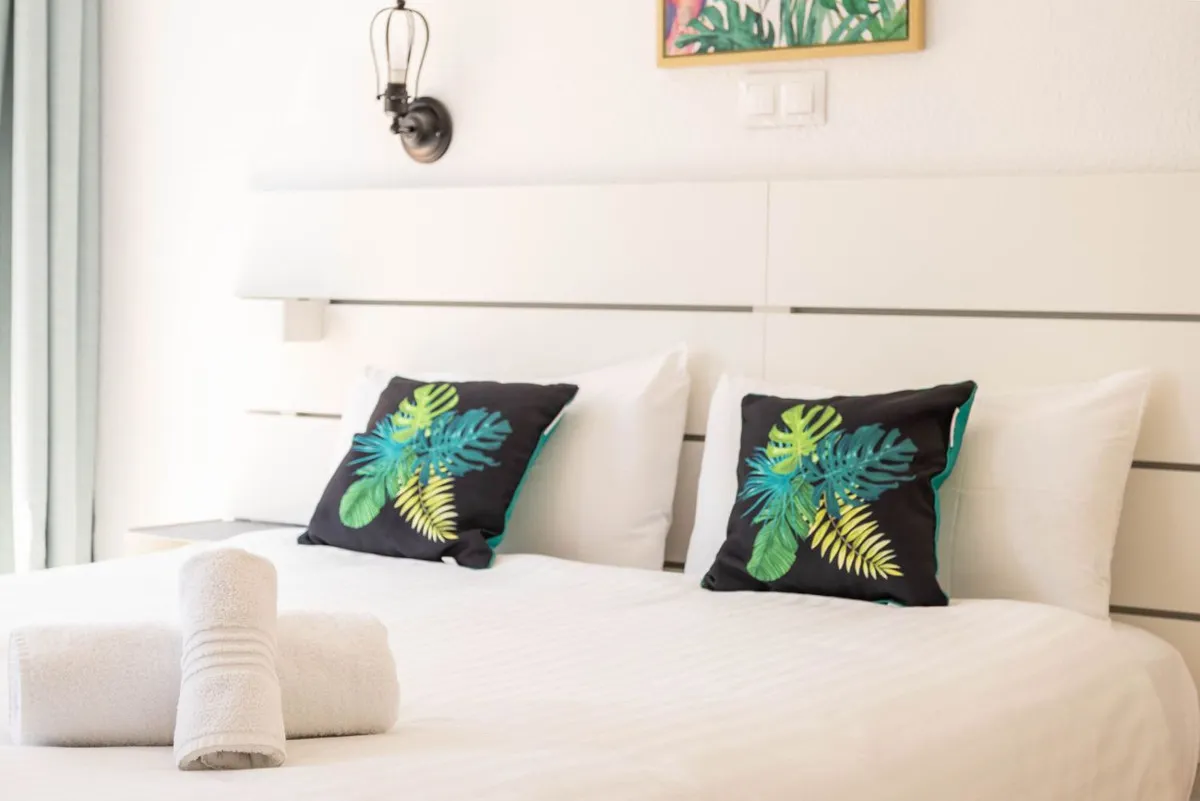 acd988e1-ea41-4a8f-8e27-68df1468f87e