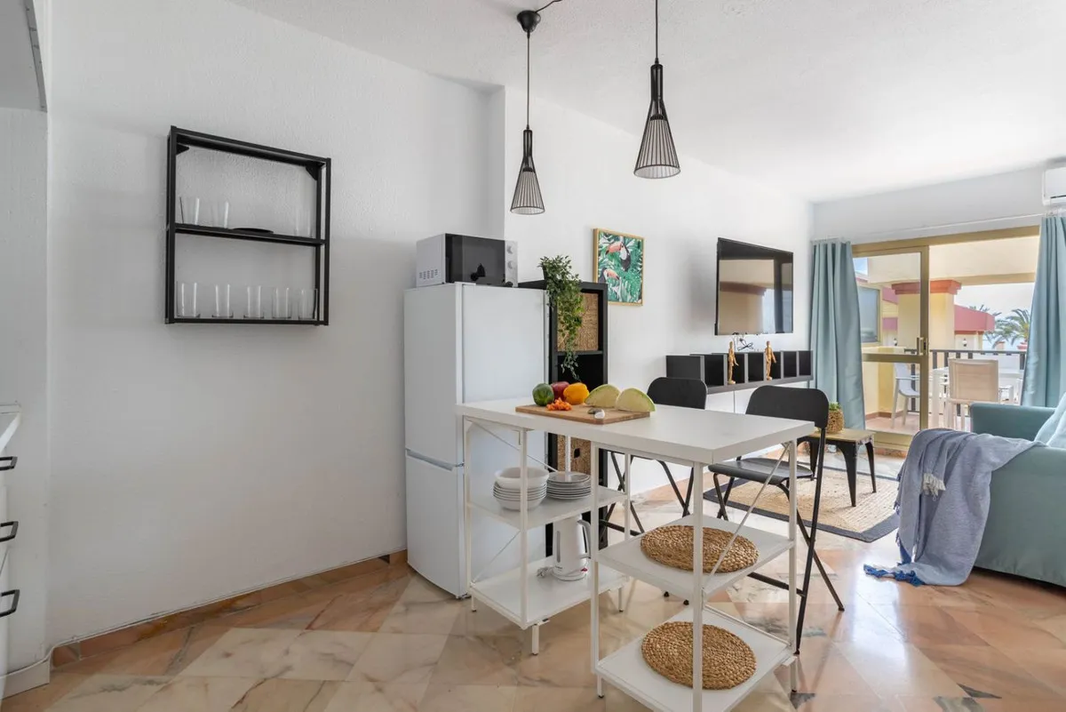 b53e73f1-f5d6-45a2-a00a-8bcfbd52bcf5