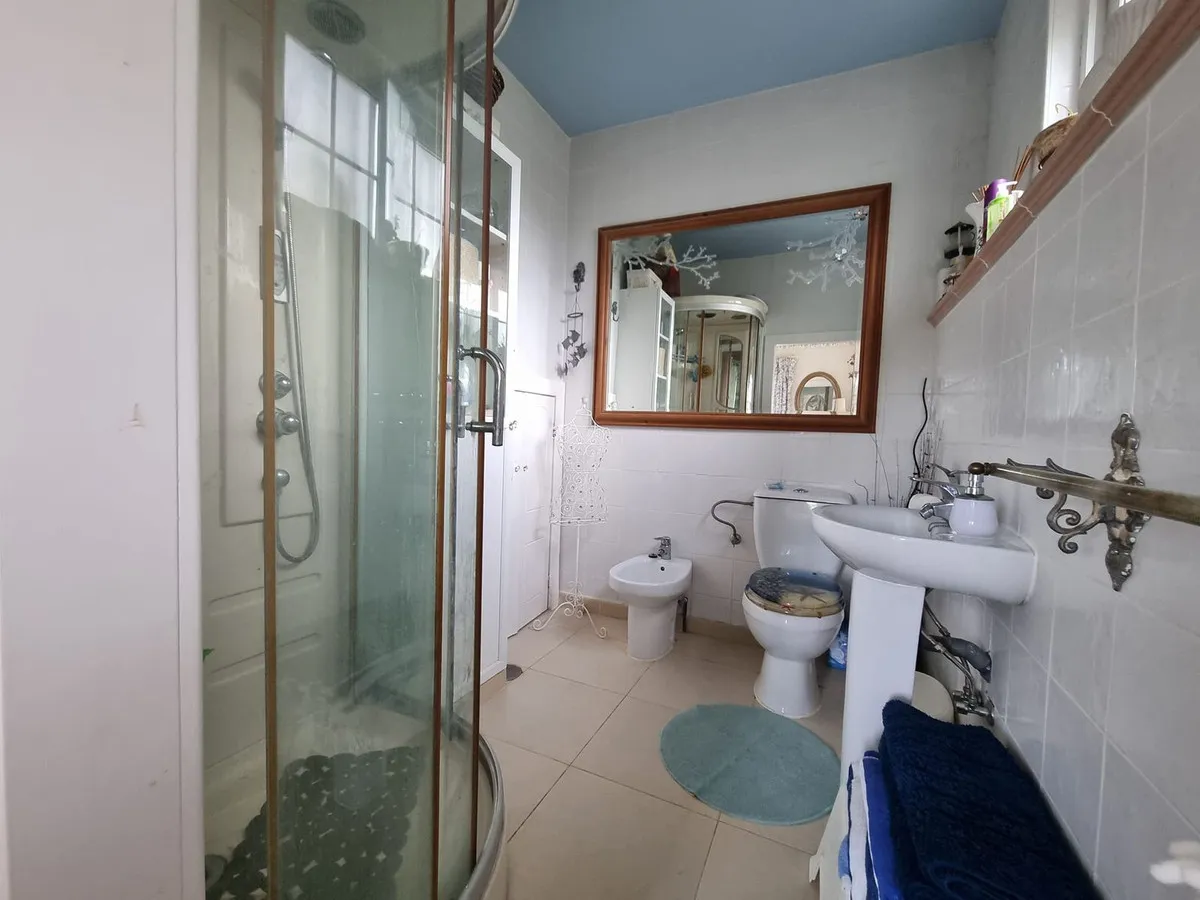 e12bc1c8-05e1-4aed-966e-7b12ecfa0d52