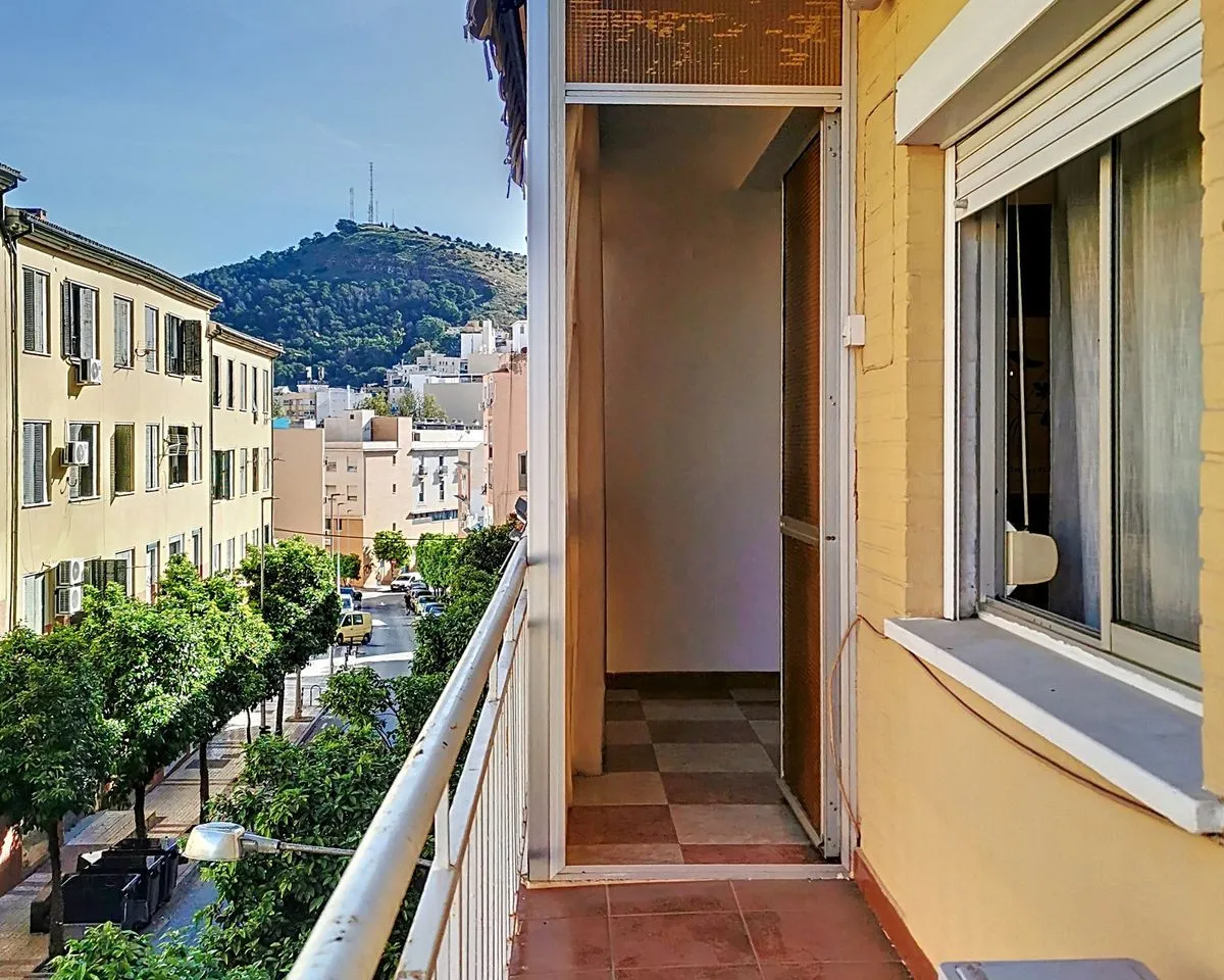 1e5a5ddd-81a9-48c2-a623-27a47e30efa5