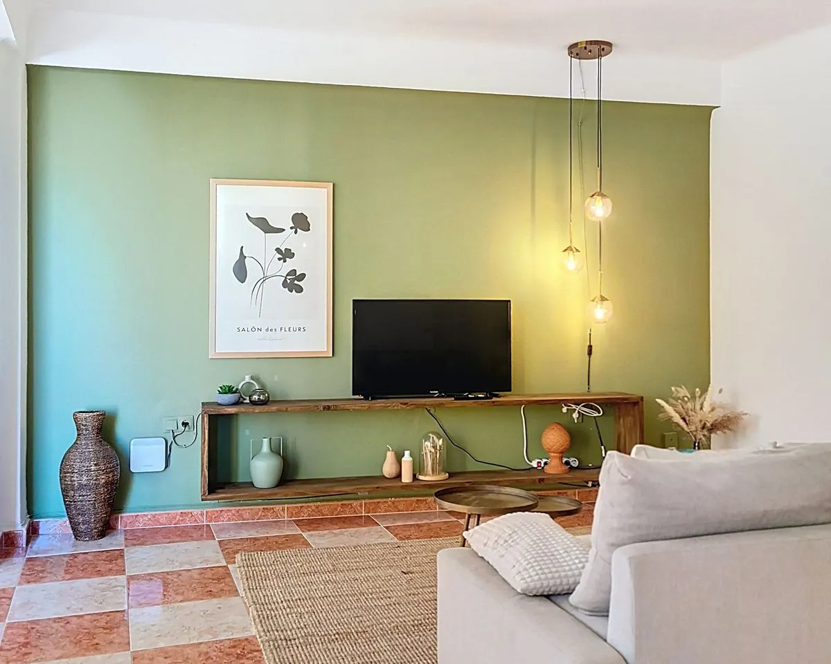 d990358b-6d78-4685-8bf6-6d33a940cafa