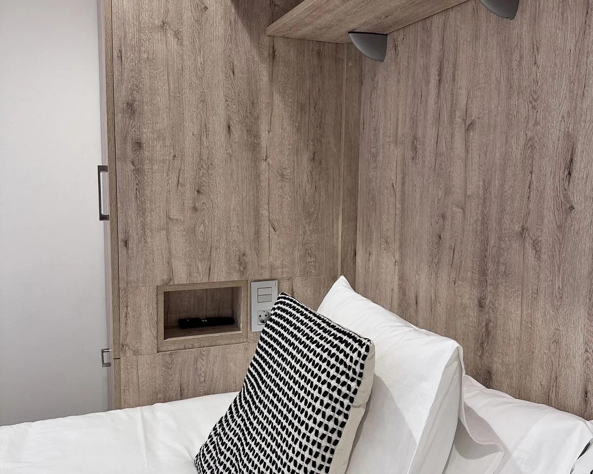 61b90cd0-f4c1-4dbd-b32b-cfea1e63b7ff