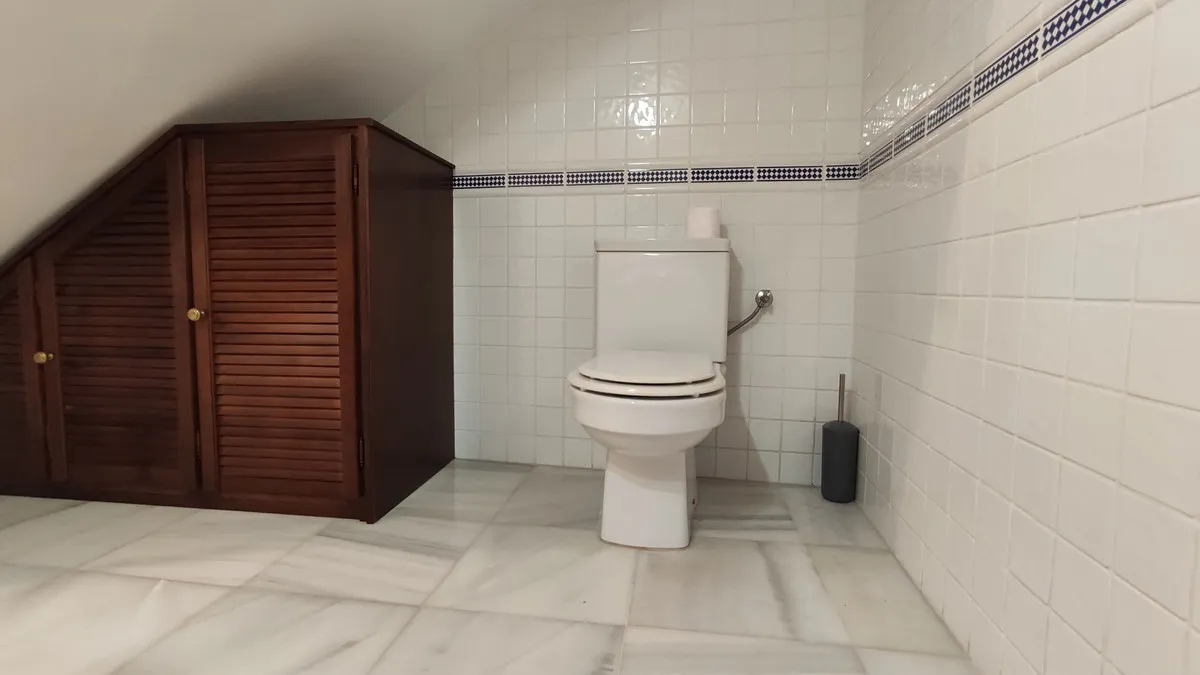 21dfa13e-931c-44ce-9035-6647fcb02069