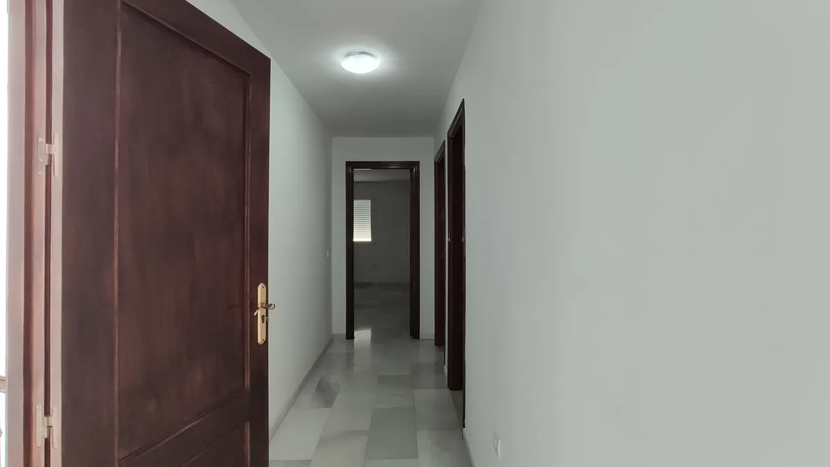 6458dca6-d7b2-435e-adea-6ee0354843c2