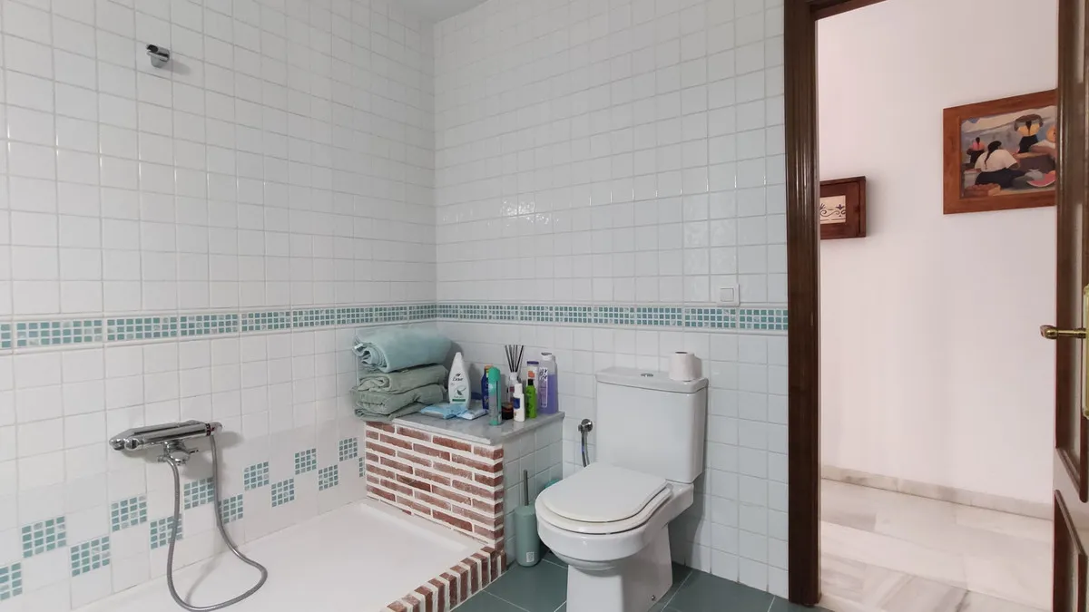 807163df-1b00-40ab-b932-69b811a68054