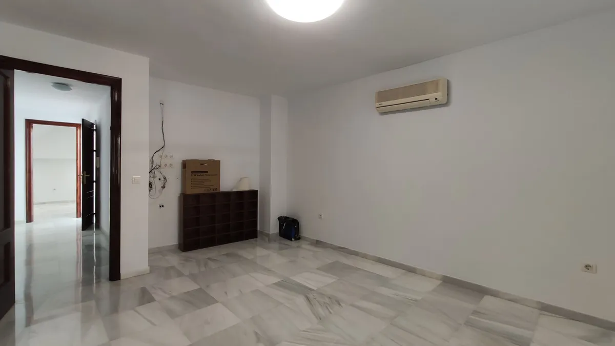 c1aaab4e-cfc1-4a15-b04a-b482275e95e9