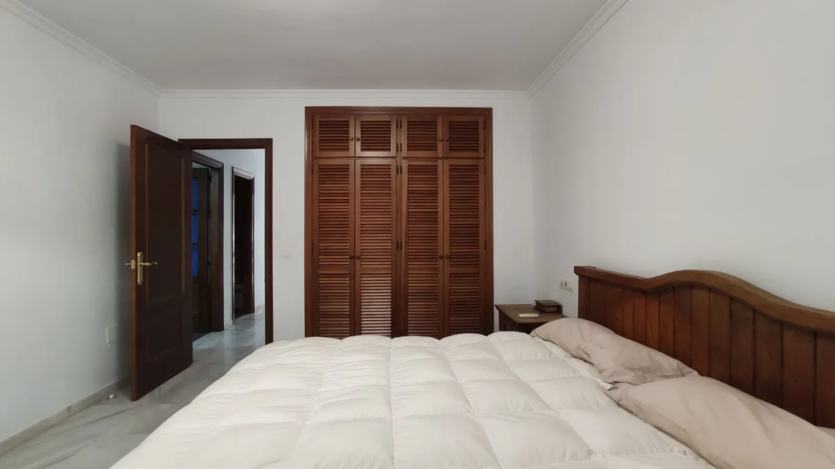 c90538c3-8df3-4546-881d-d609b0440936