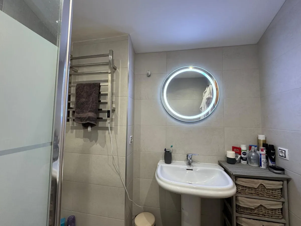 1ff547b1-6a7a-4d9b-903c-dda233c8e034