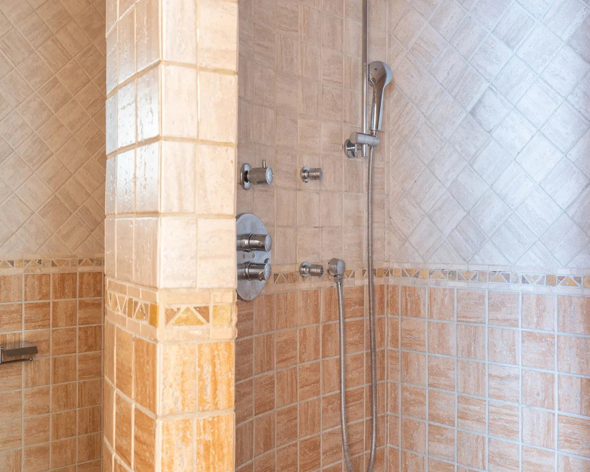 711fd5da-8732-4a77-8380-762206c08ca1