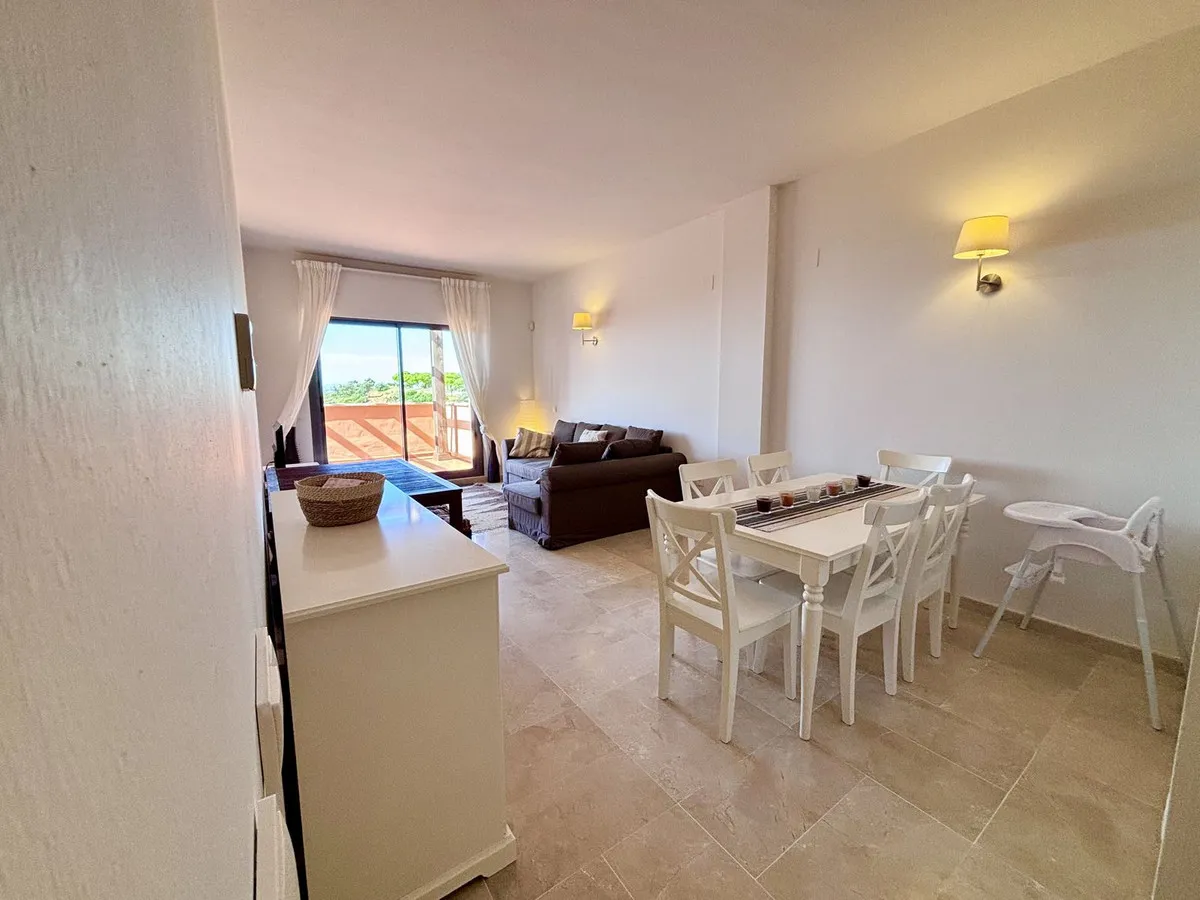 3d1d067a-4d94-4749-8c41-e40122a10200