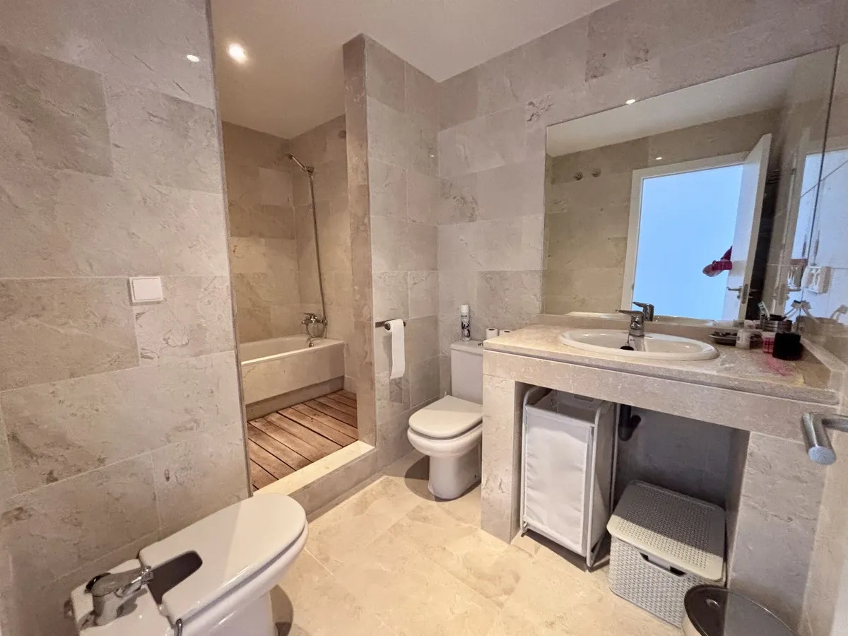 6bbf9b88-0a66-4cef-881c-6a4a664bc09d