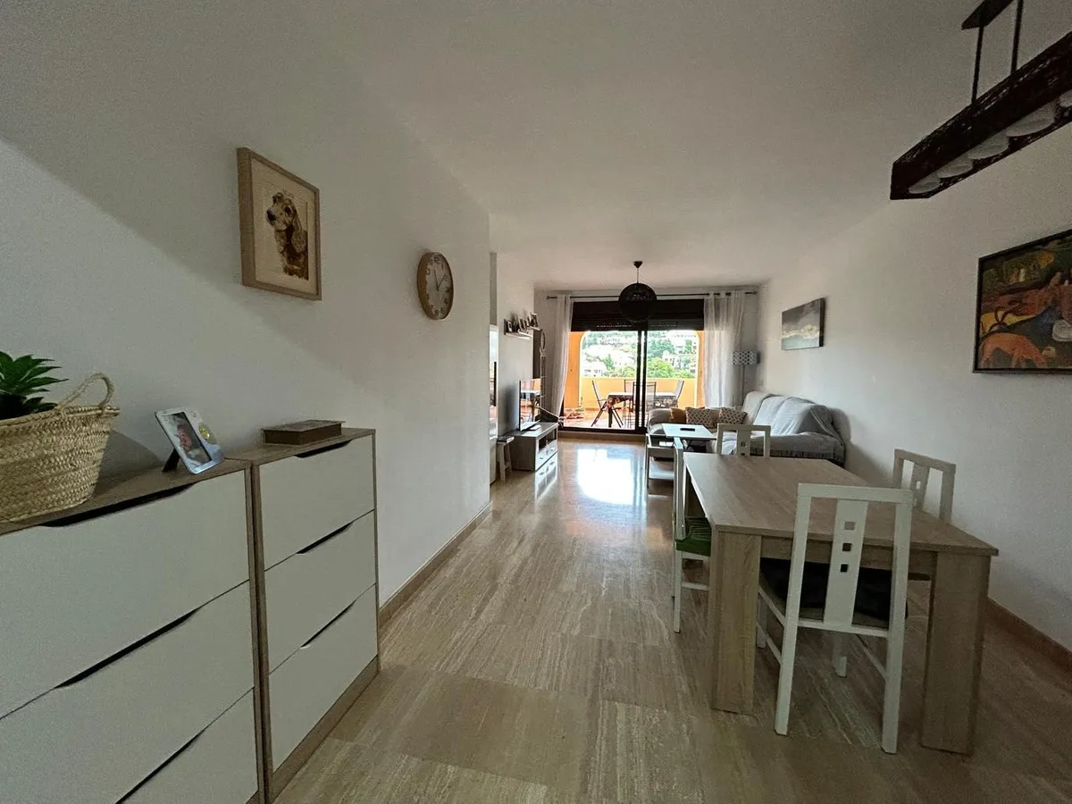 9bdd9eb4-8363-4d41-a346-cacaf3a28d6b