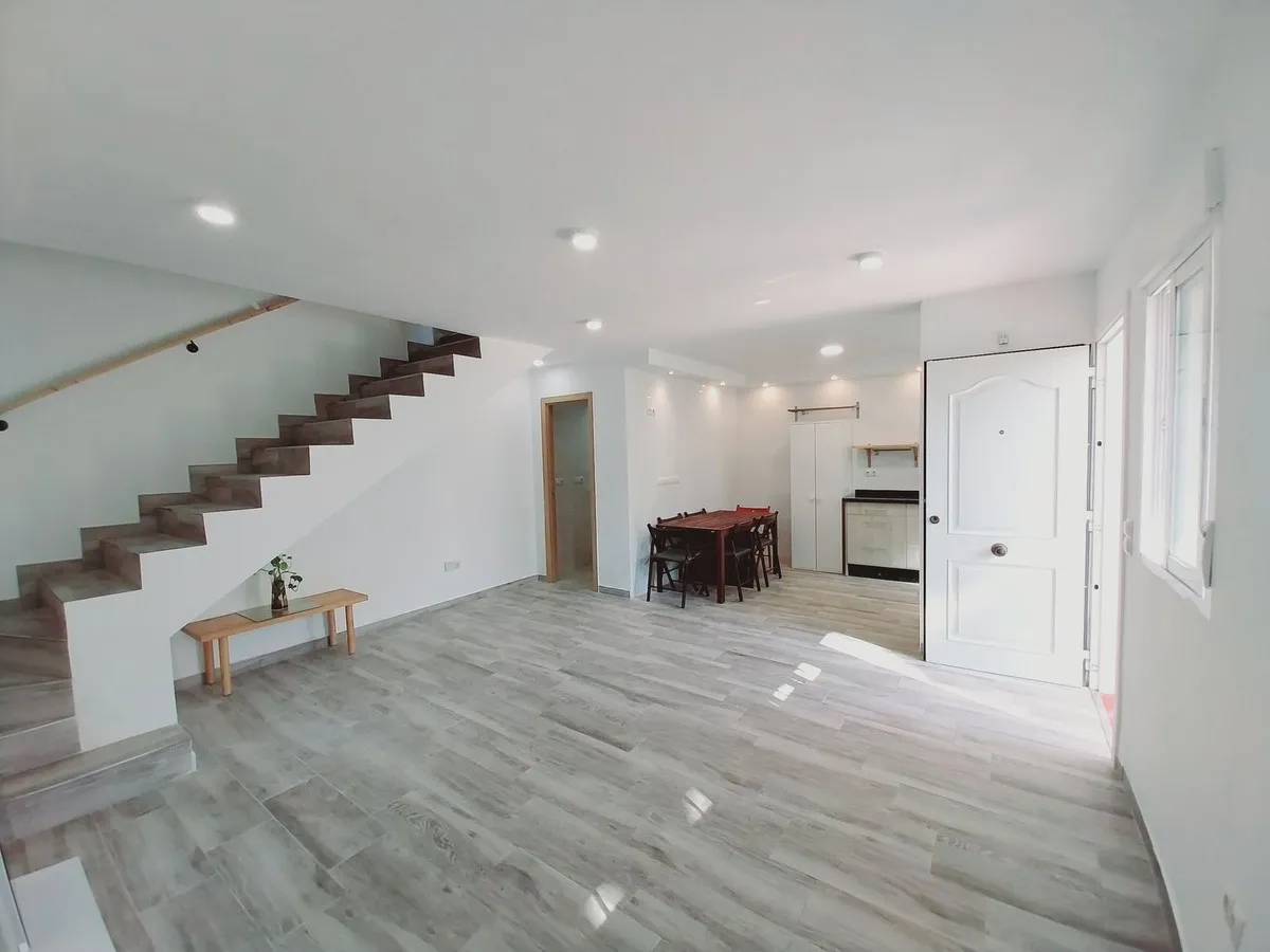 b8fc73db-7f44-41e1-b47e-58f0300bd2f9