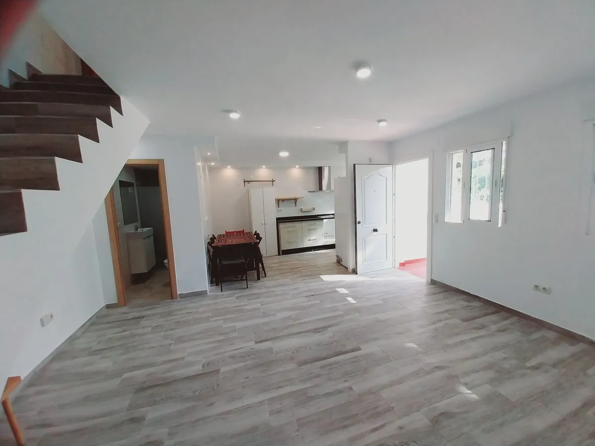 d5fb6f94-6a6b-48ff-a2c2-6a54df18dcf4