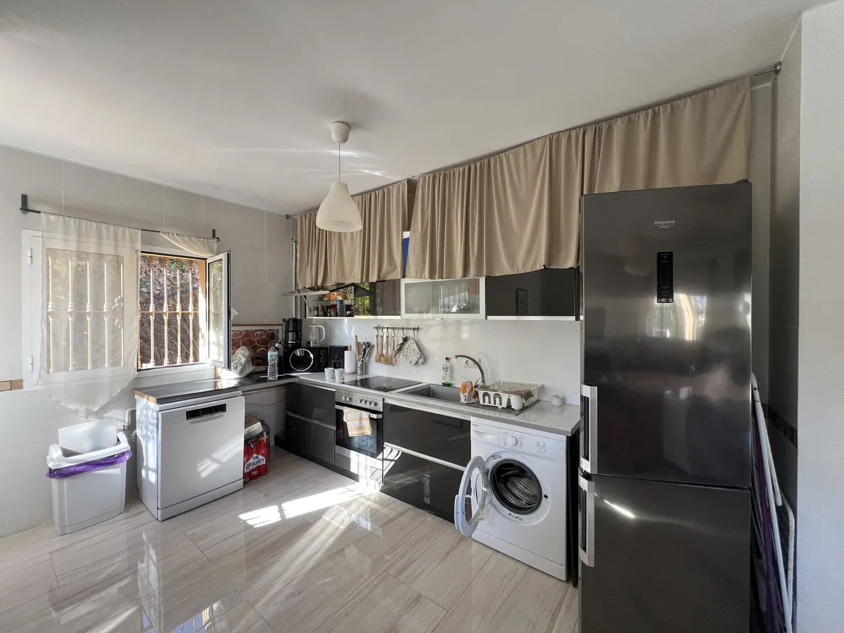 18162151-66a5-4d92-b580-bf85e5e5d1c4