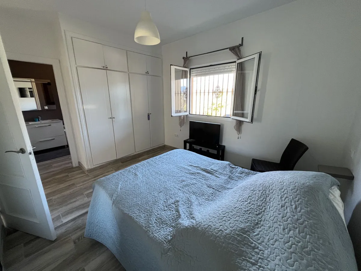 73c7b77b-0165-4943-beea-59ef6d7477a4