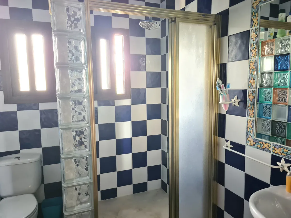 36b86e37-9d9b-4482-ae96-49beff2b5b5d