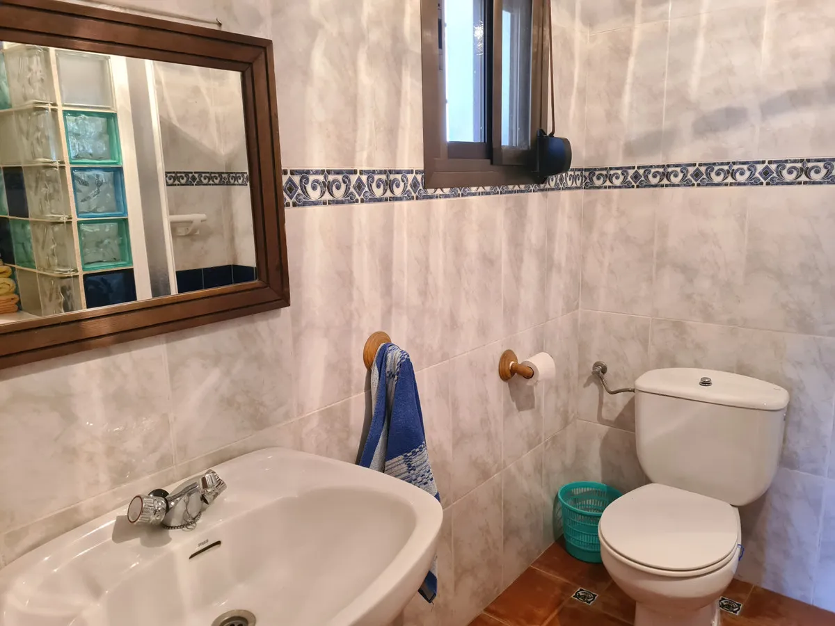 aa18fe79-3a7f-4ae8-b123-99d4ca6967be