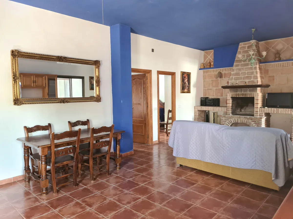 d8b9a309-639a-4cd9-8d54-e7ec53f54094