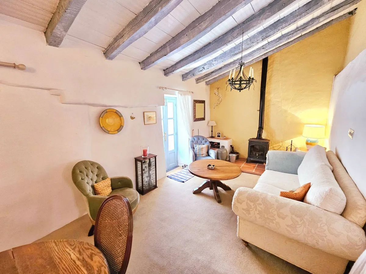 01e7933c-d29c-4086-9d72-12bc6e31ca0e