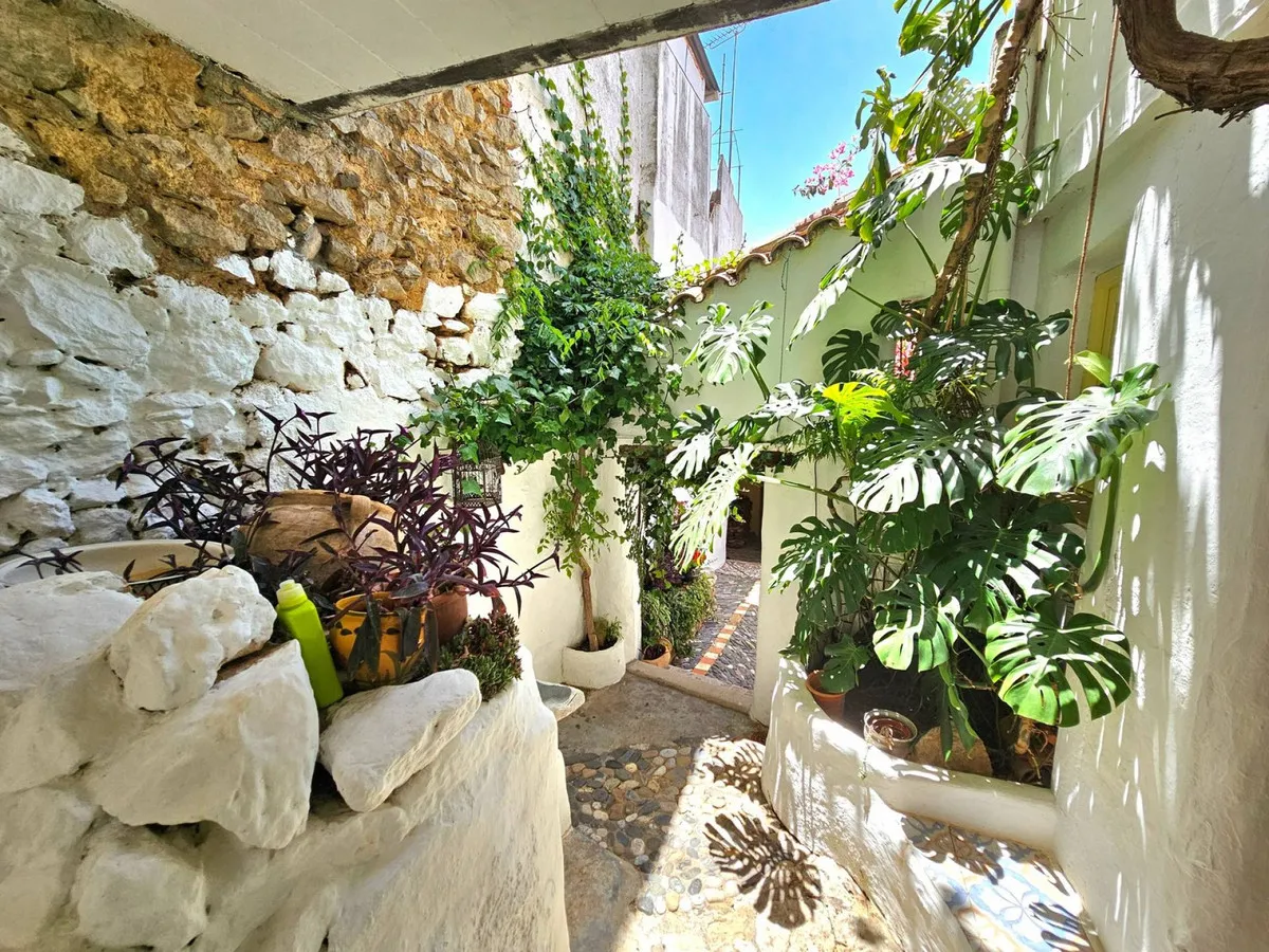 6778e152-c842-459c-811d-6f49c36476ae