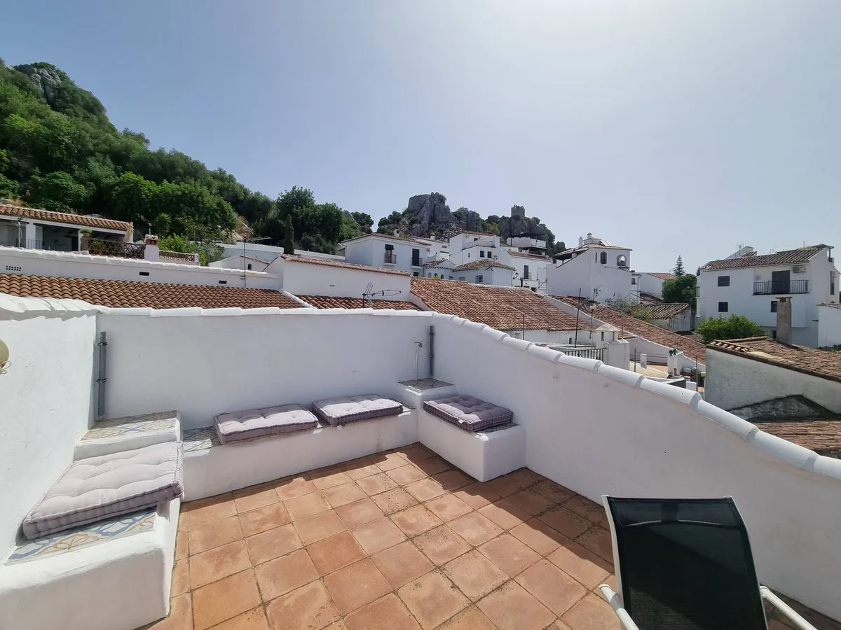 e81fc9fd-8ba7-48fb-9f59-48dcd603d1e9