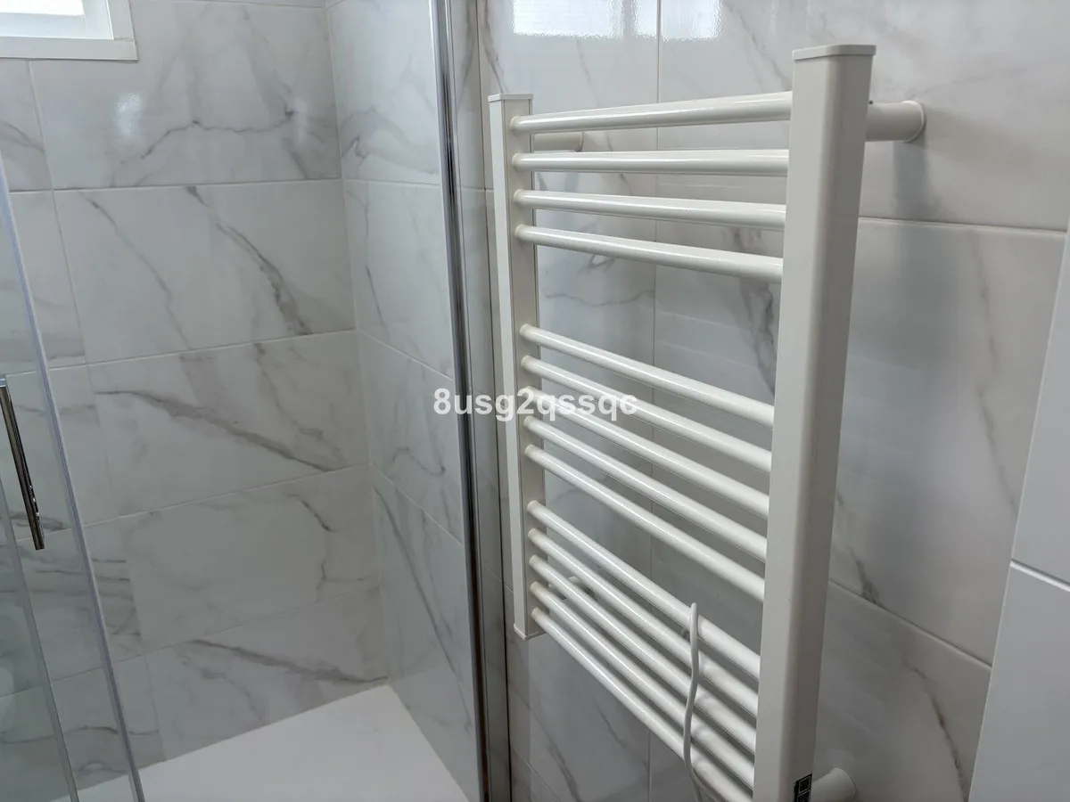 f5d99e44-19d7-40e4-8716-0476feaae4d9