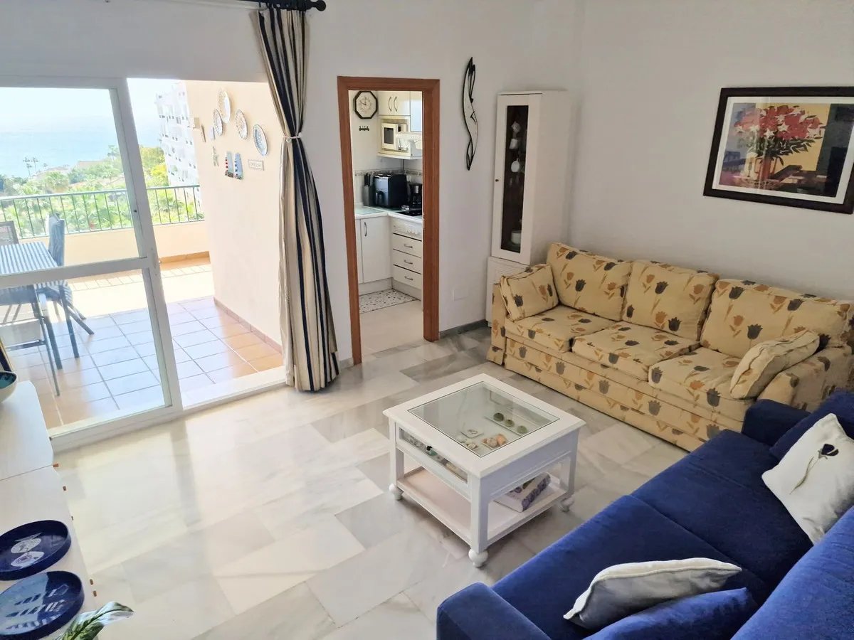 c2313abe-8bfa-4fa8-ac0f-2e237521b421