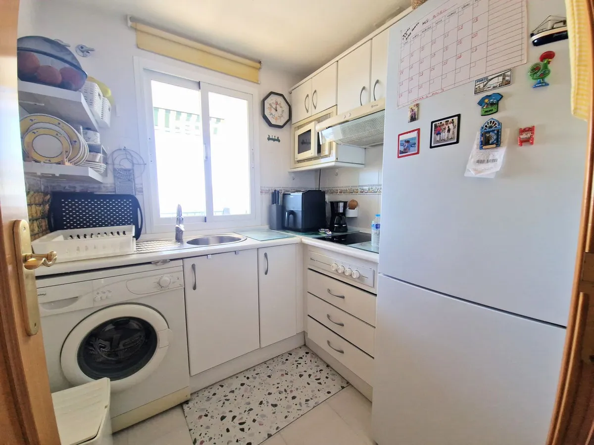 d4a15972-29a1-46ea-b808-cb85e82cf374