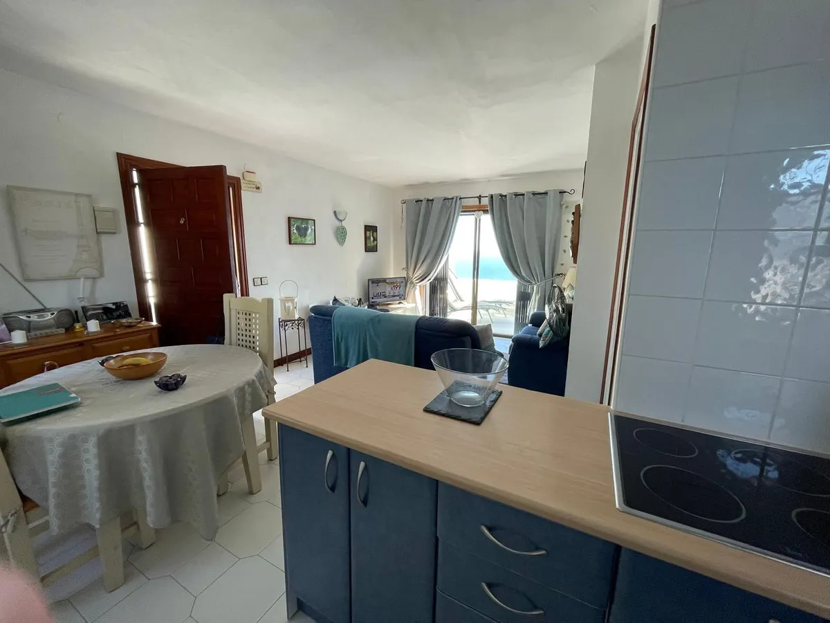 6219dd23-4651-48db-9241-2464bb958760