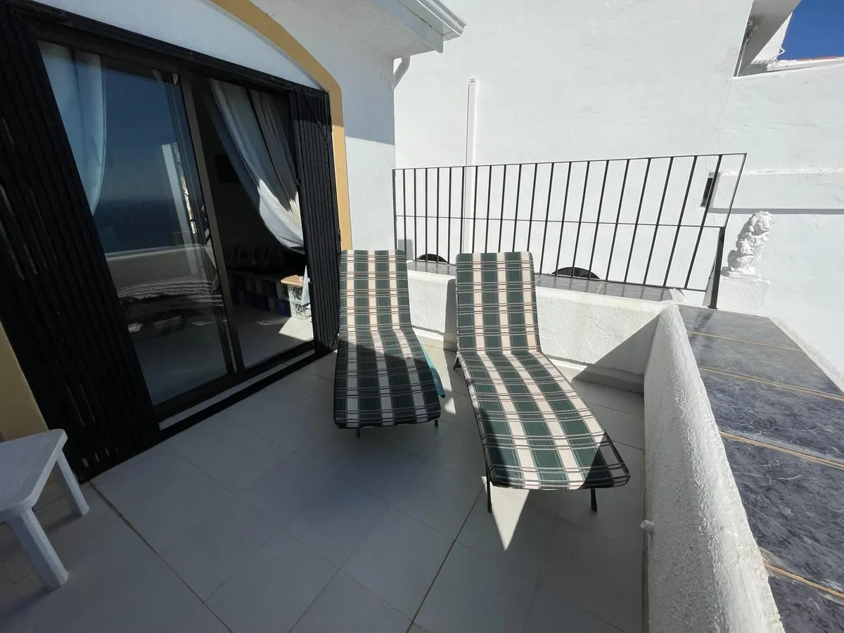 84a0f6f1-379c-431f-ab5e-307c76bb27de