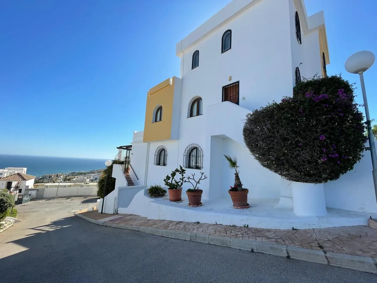 8c1ef076-1d75-4efe-861b-23d074faa680