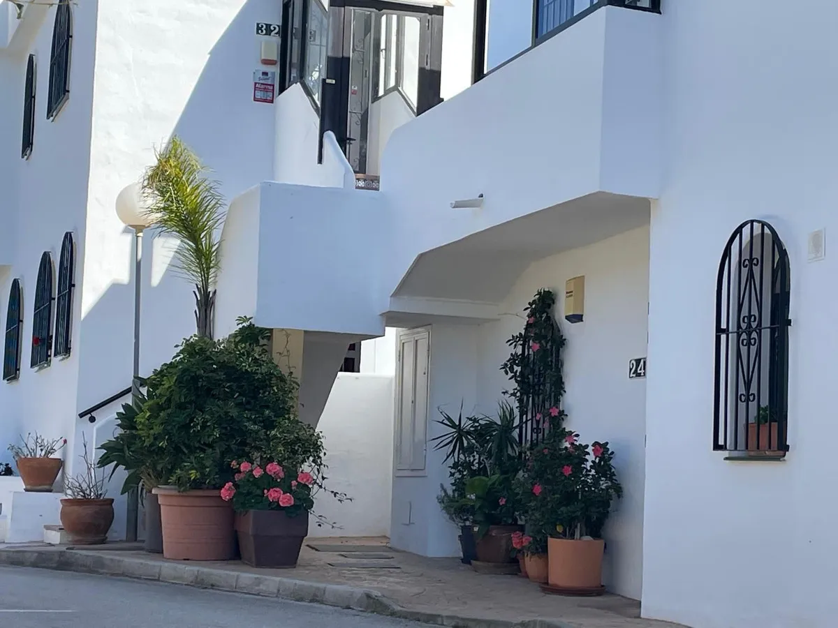 9b423e8e-9bec-4ba2-acbd-1167aa9beceb