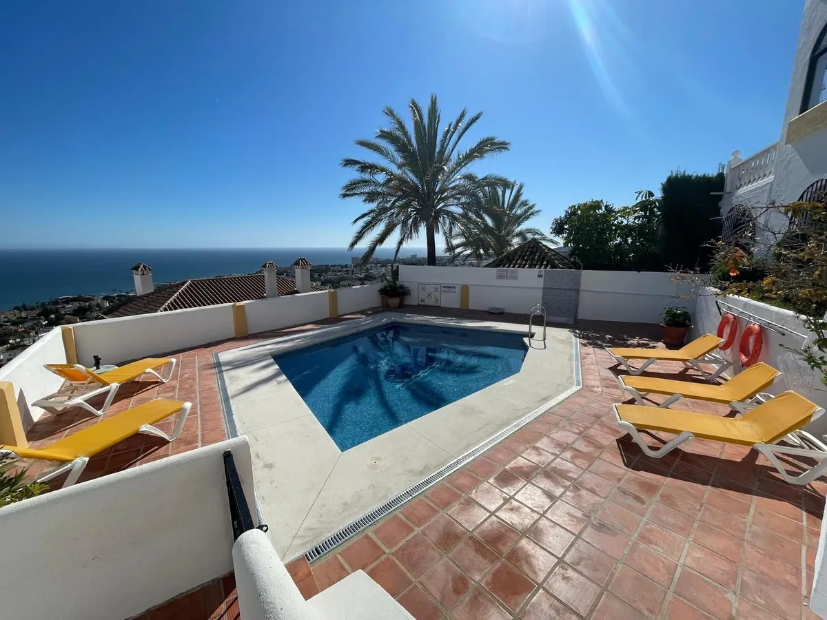 df0e74f8-93b5-4f64-99de-73a684ba2f01