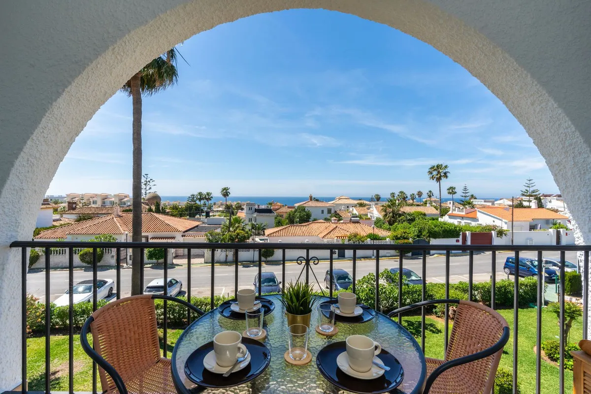 00f864dc-c520-4f4c-8fd7-627efa225345