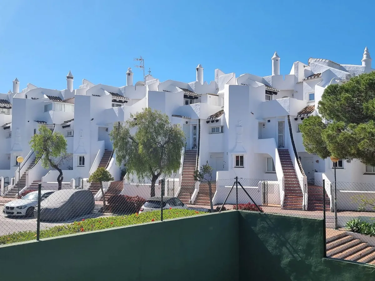 ab0fef63-6722-46bb-b35c-10c6616a8d43