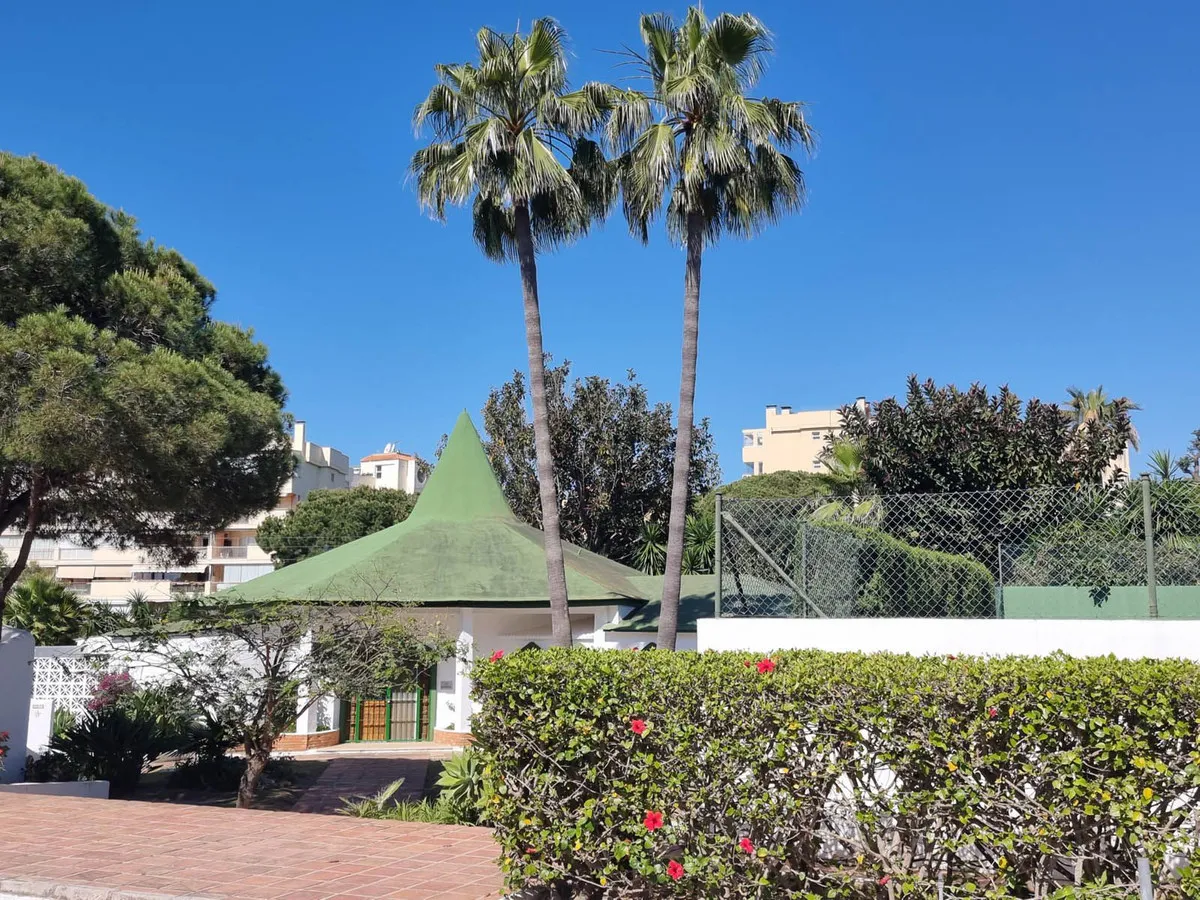 ce68bcb2-c2be-447e-99f4-70afee1019df