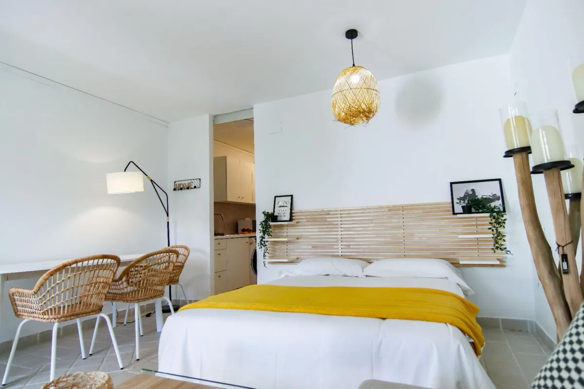 c036a193-dc65-4725-8eed-be6678ee185e