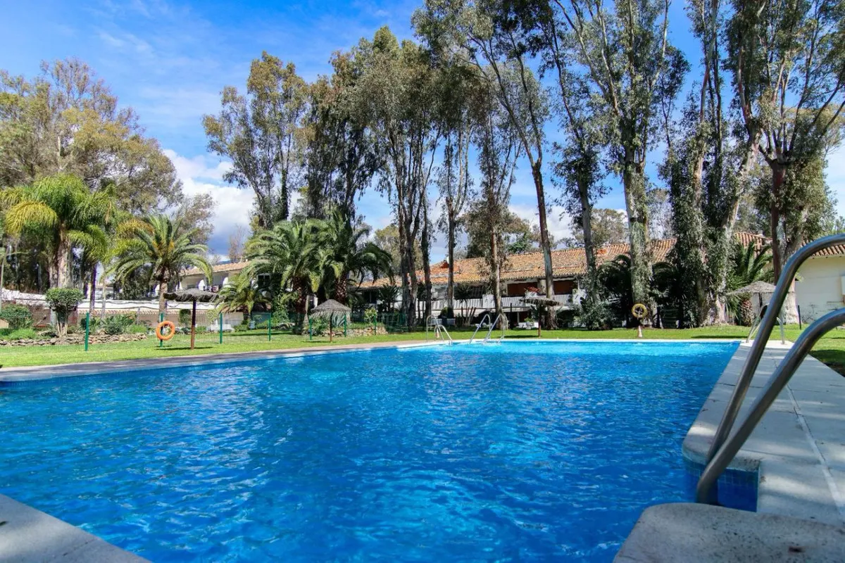 eaf13fa9-b490-46ab-9b72-ba7a73fbde1b