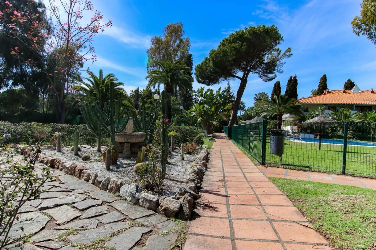 f6c8b276-767d-4902-9e4e-20076e70e228