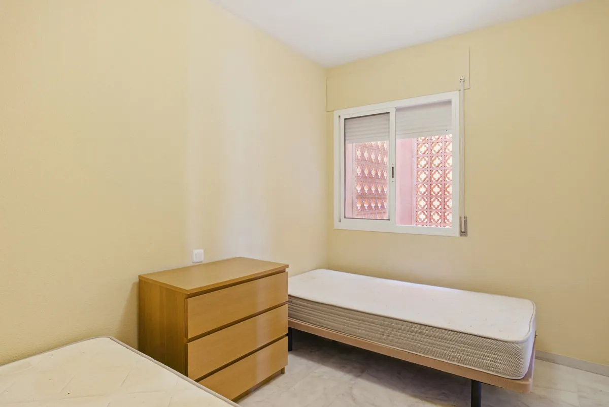 03527a17-40a9-407a-9f37-c417c7798976